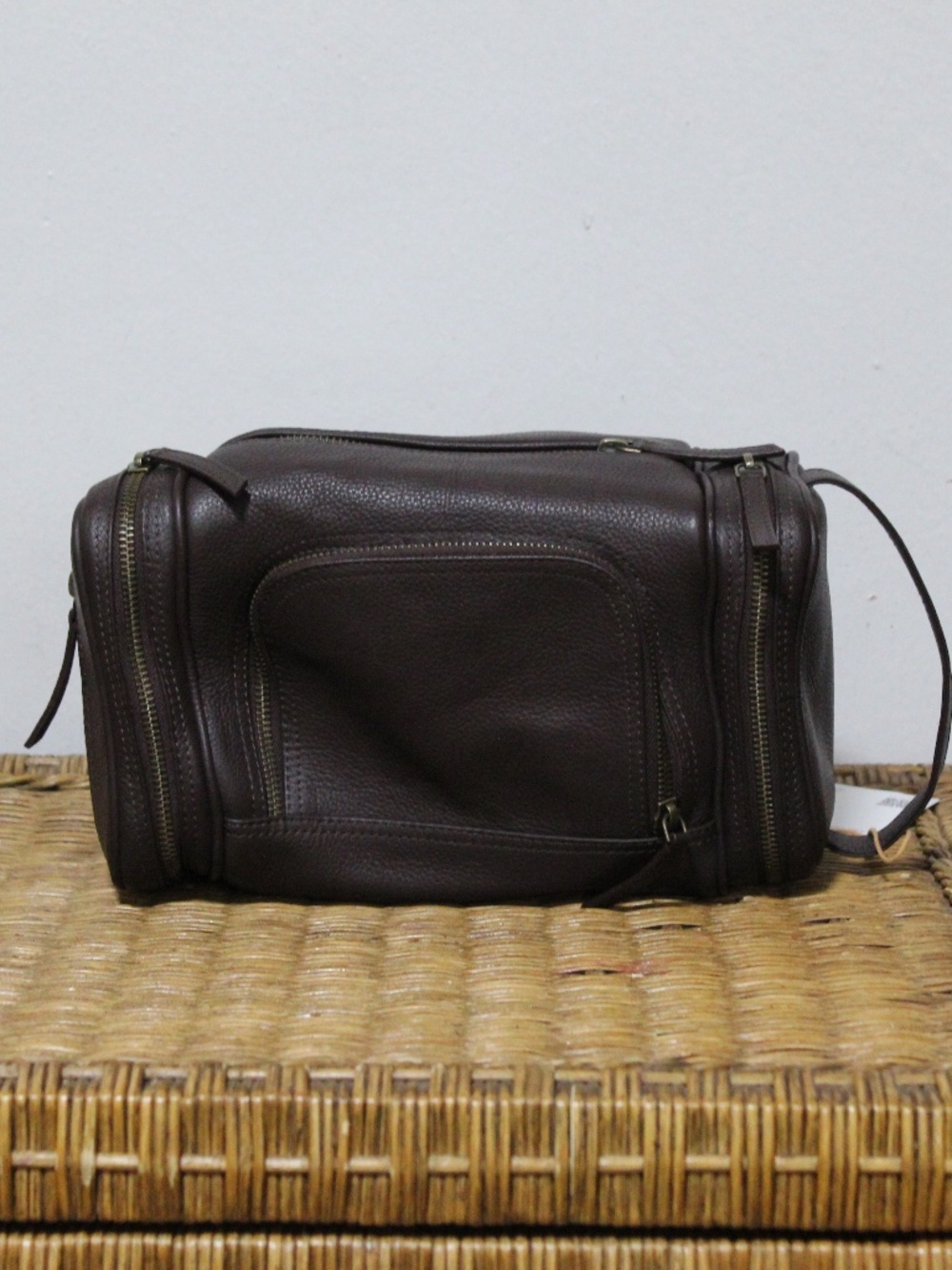 Quince Nappa Genuine Leather Travel/Toiletry Bag.